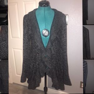 Lovely XL wavy cardigan